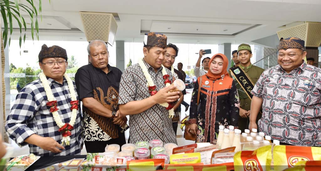 Pj. Bupati Pasuruan, Nurkholis pada acara seminar "Kolaborasi Lintas Pemangku Kepentingan dalam Pengembangan Desa Wisata" yang digelar di Kota Pasuruan pada Jumat (27/9/2024).