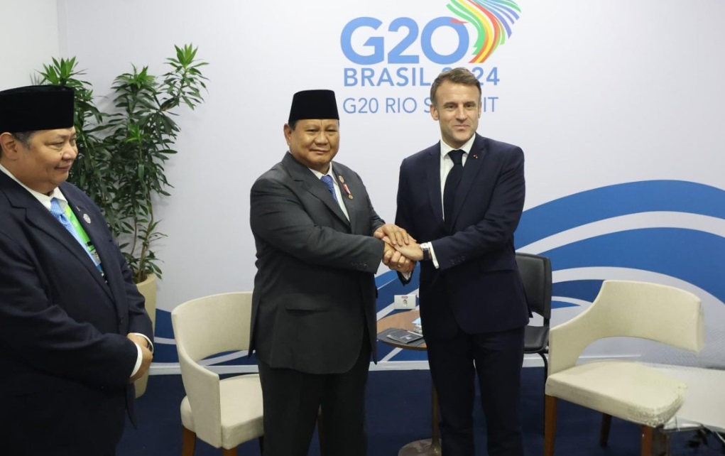 Presiden Republik Indonesia, Prabowo Subianto, mengadakan pertemuan bilateral dengan Presiden Prancis, Emmanuel Macron, di sela-sela Konferensi Tingkat Tinggi (KTT) G20 di Brasil, Selasa, 19 November 2024. Foto: BPMI Setpres/Syauqi