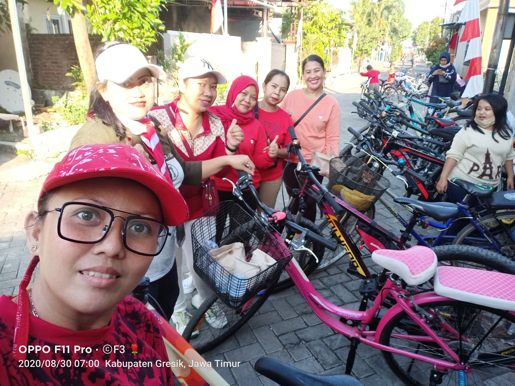 Komunitas sepeda Bringkang rajin melakukan tour gowes ke luar kota. IST