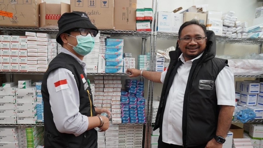Menag Yaqut Cholil Qoumas dan Kapuskes Haji Budy Silvana tinjau KKHI Mina