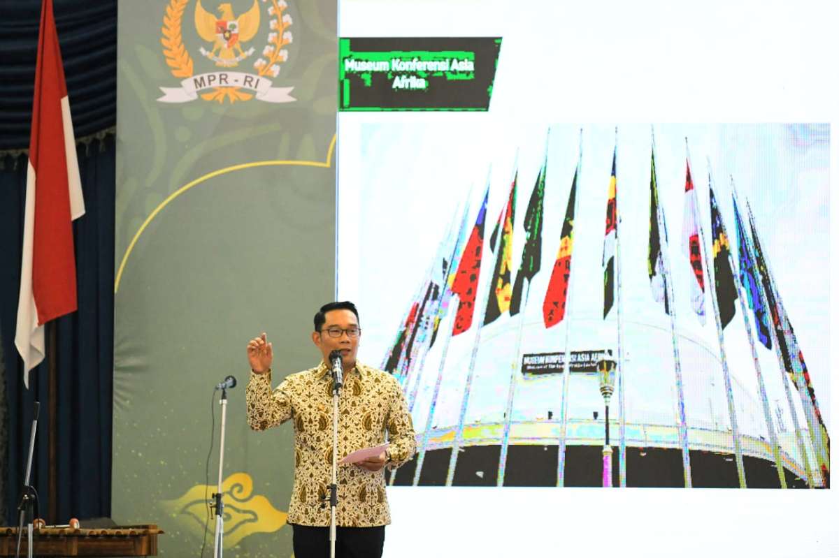 Gubernur Jawa Barat Ridwan Kamil menegaskan, dirinya mendukung penuh pembangunan Ibu Kota Negara Nusantara. 