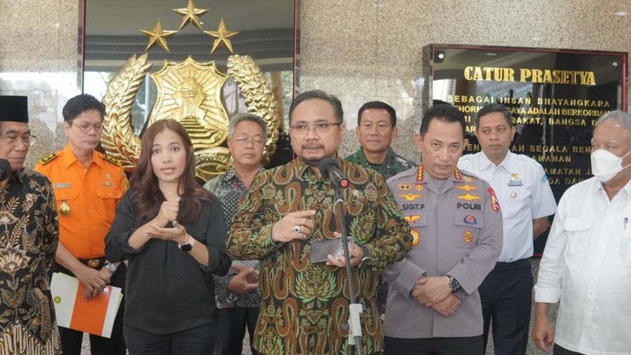 Menteri Agama Yaqut Cholil Qoumas saat mengikuti Rapat Koordinasi Tingkat Menteri di Gedung Rupattama, Mabes Polri, Jakarta, Jumat (16/12/2022) 