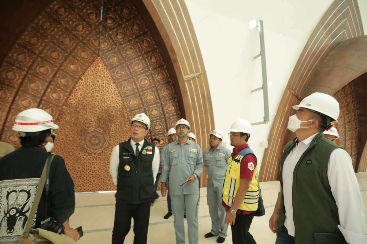 Masjid Raya Al Jabbar Segera Diresmikan, 