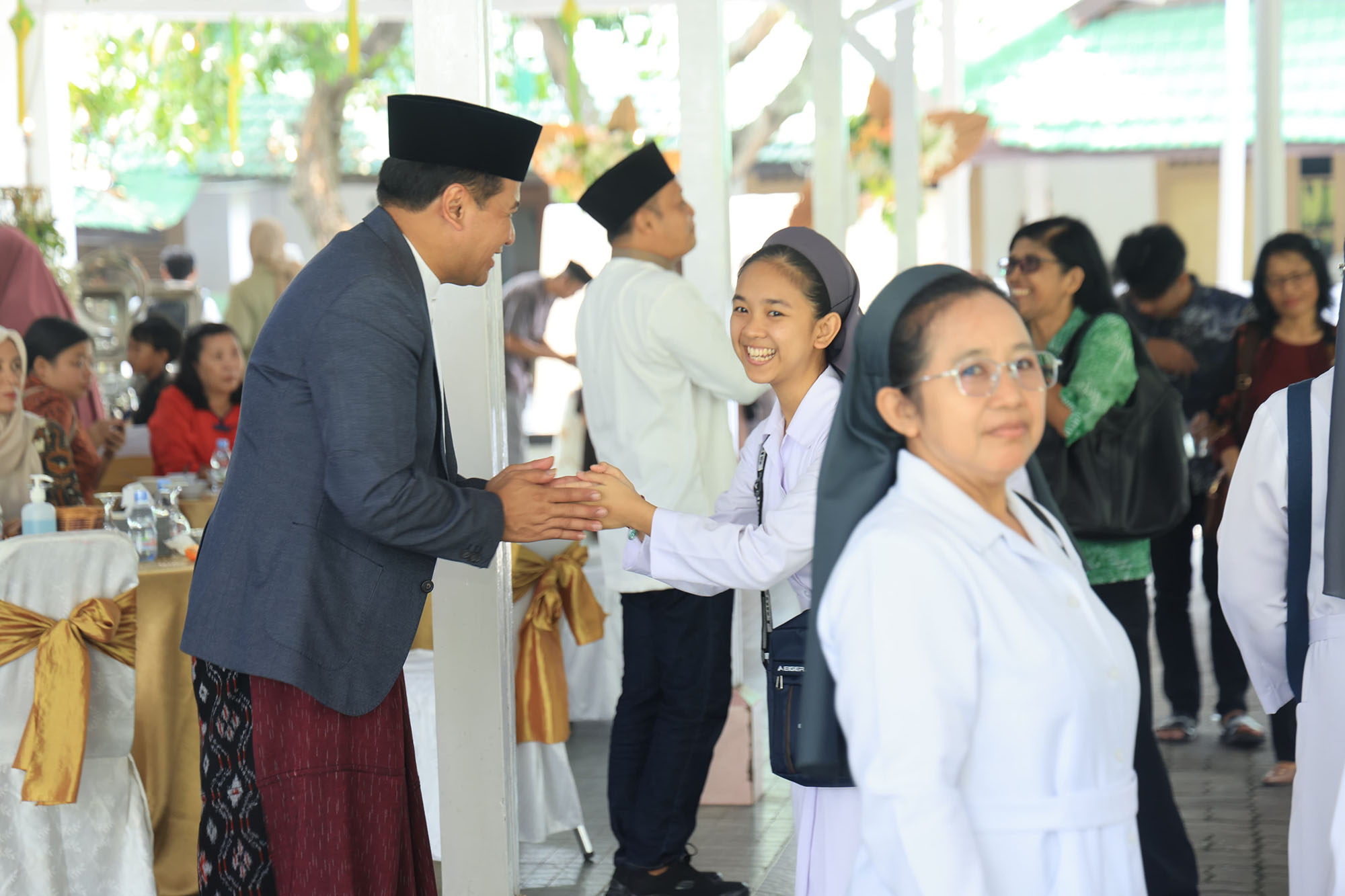 Suasana lebaran begitu terasa kala memasuki rumah jabatan (rumjab) Wali Kota Probolinggo