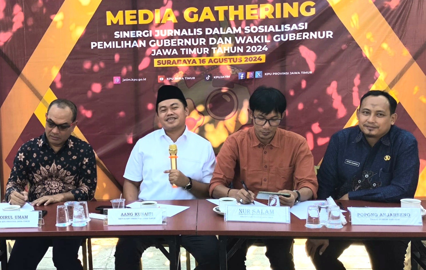 Komisi Pemilihan Umum Provinsi Jawa Timur (KPU Jatim) mengadakan Media Gathering dengan tema "Sinergi Jurnalis dalam Sosialisasi Pemilihan Gubernur dan Wakil Gubernur Jawa Timur Tahun 2024", Jumat (16/08/2024).
