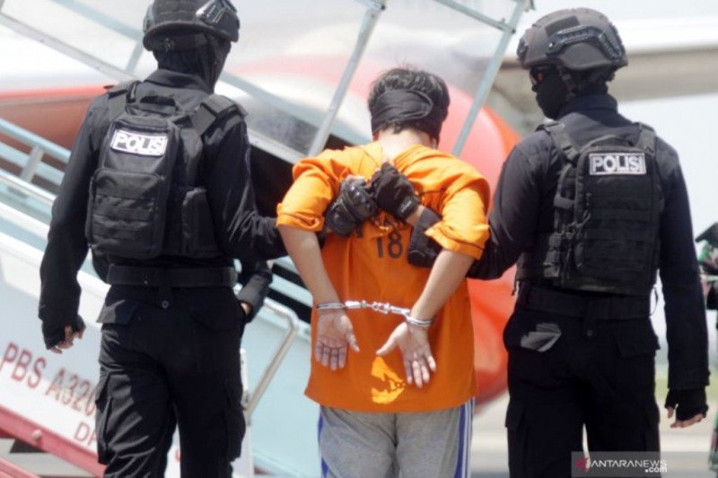 Pasca Menangkap Terduga Teroris, Polisi Mendapatkan Teror via WhatsApp