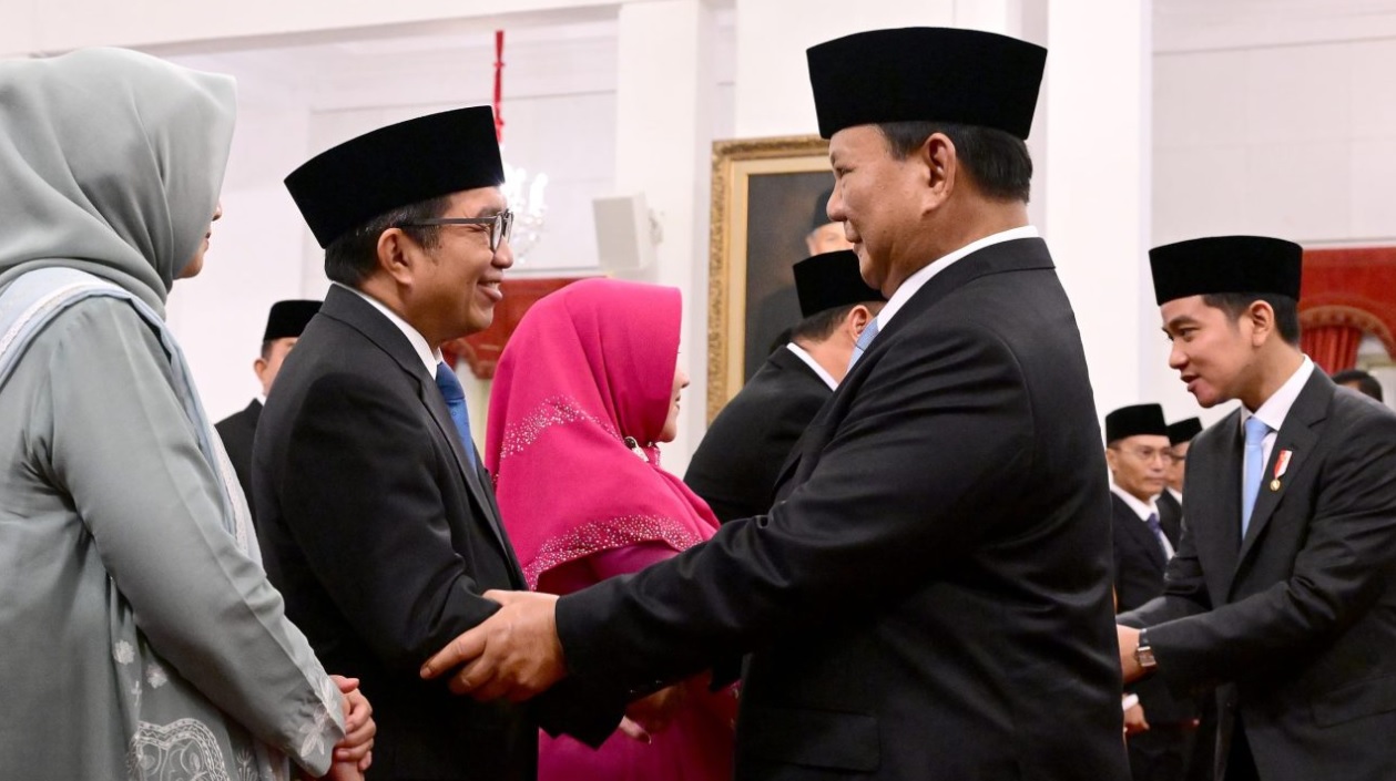 Presiden Republik Indonesia Prabowo Subianto secara resmi melantik sejumlah pejabat tinggi negara di Istana Negara Jakarta pada Selasa, 22 Oktober 2024