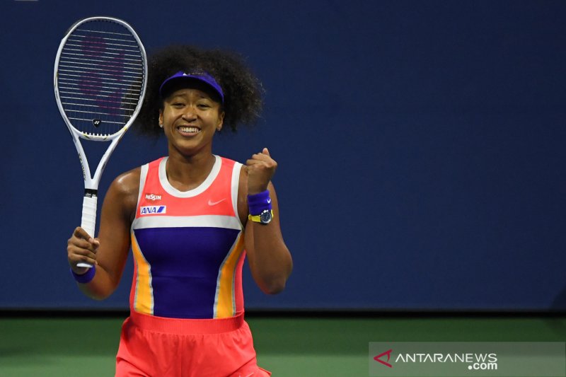 Petenis Jepang Naomi Osaka merayakan kemenangannya atas petenis AS Jennifer Brady dalam pertandingan semifinal US Open 2020 yang dimainkan di Billie Jean King National Tennis Center, New York, AS, Kamis (10/9/2020). (ANTARA/Reuters/USA TODAY Sports/Daniel