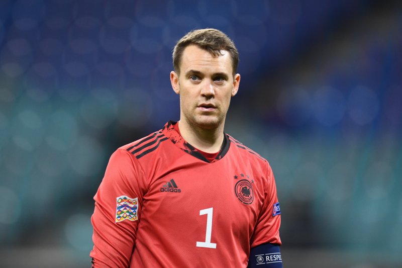 Manuel Neuer saat bermain untuk timnas Jerman kontra Ukraina dalam pertandingan UEFA Nations League di Red Bull Arena, Leipzig, Jermany pada 15 November 2020.(REUTERS/ANNEGRET HILSE)

