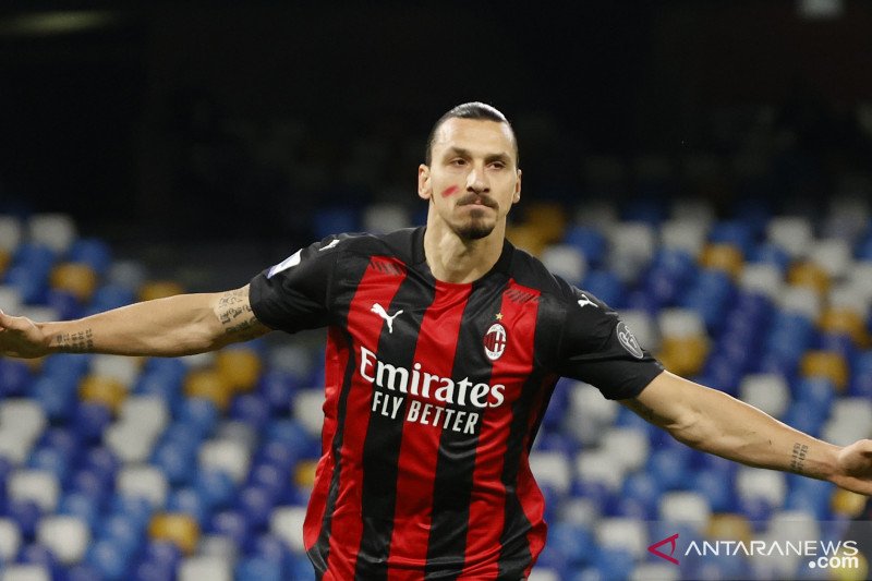 Striker AC Milan AC Milan Zlatan Ibrahimovic. ant