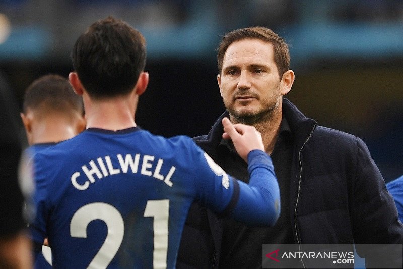 Chelsea Pesta Gol ke Gawang Palace