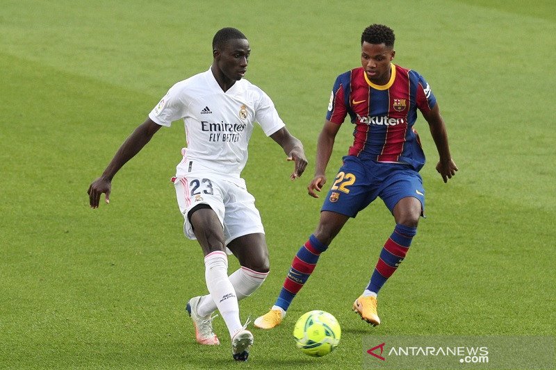 Ansu Fati (kanan) penyerang Barcelona. ant