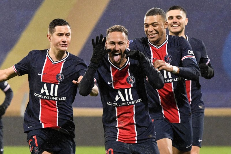 Neymar Jr Bawa PSG Juara Super Prancis