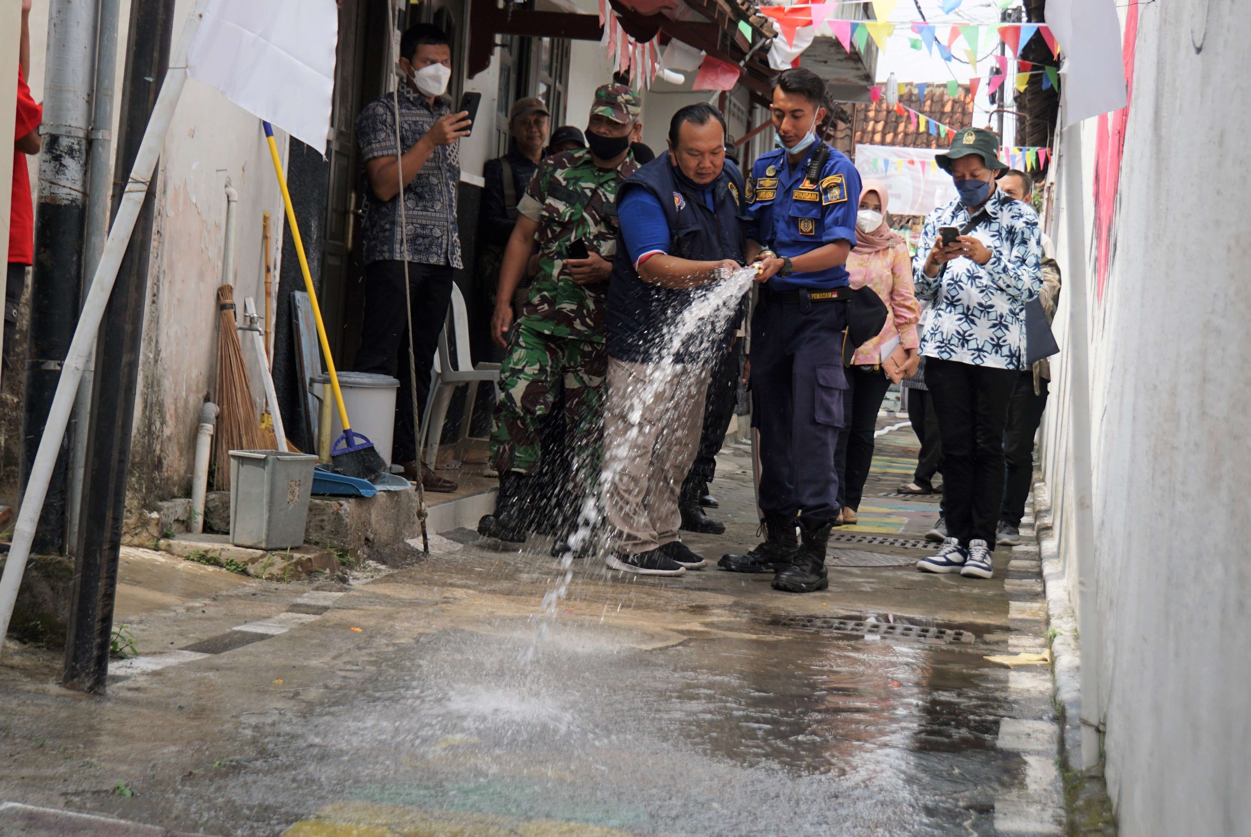 Pemerintah Kota Yogyakarta melakukan uji commissioning operasional jaringan hidran kering di Kampung Notoprajan,  Kamis (8/9/2022).