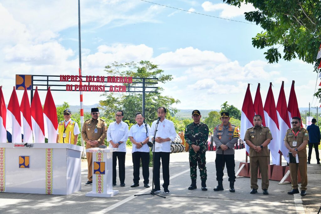 Presiden Jokowi Resmikan Inpres Jalan Daerah di Aceh, Dorong Peningkatan Distribusi Logistik