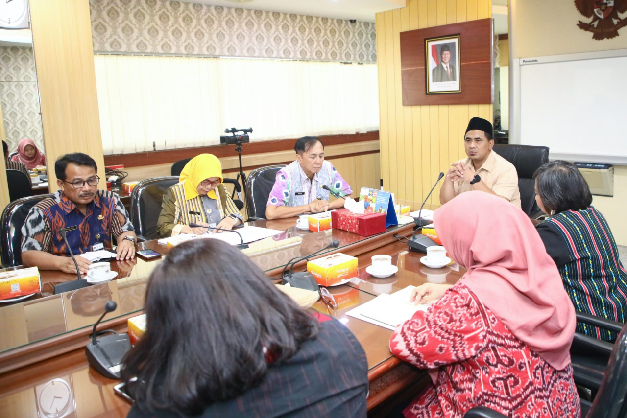 Wakil Gubernur Jawa Tengah Taj Yasin Maimoen menerima kunjungan Komisi Nasional Hak Asasi Manusia (Komnas HAM) RI di ruang kerjanya, Selasa (29/4/2025).