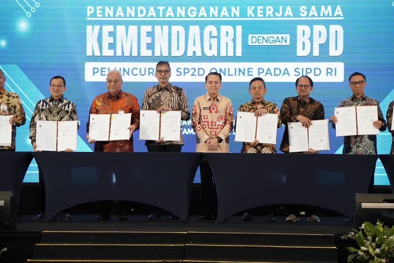 Asbanda secara resmi telah meluncurkan Surat Perintah Pencairan Dana dalam bentuk online melalui Sistem Informasi Pembangunan Daerah (SIPD) pada hari Kamis (17/4).
