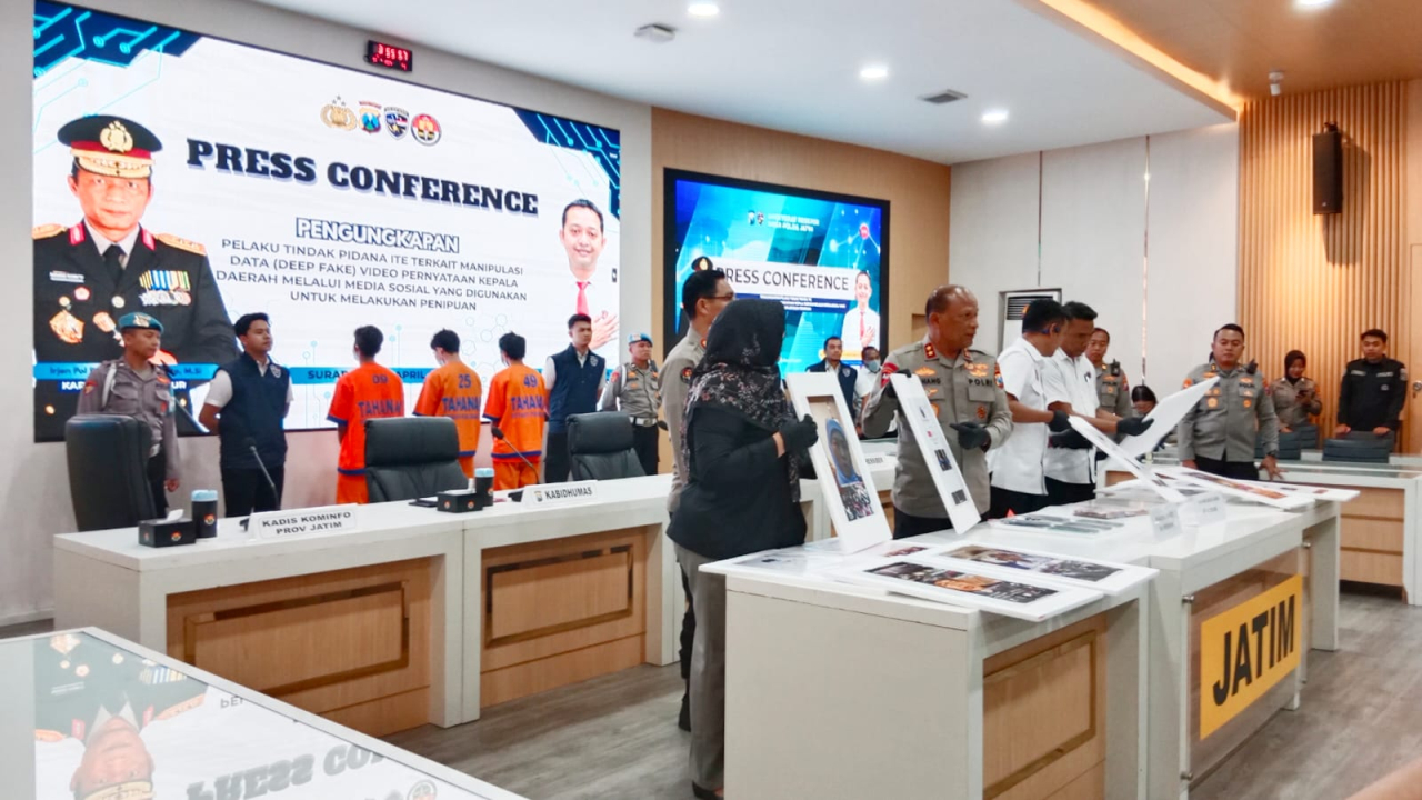 Polda Jatim Tangkap Tiga Pelaku Penipuan "Deep Fake" yang Catut Nama Gubernur Khofifah