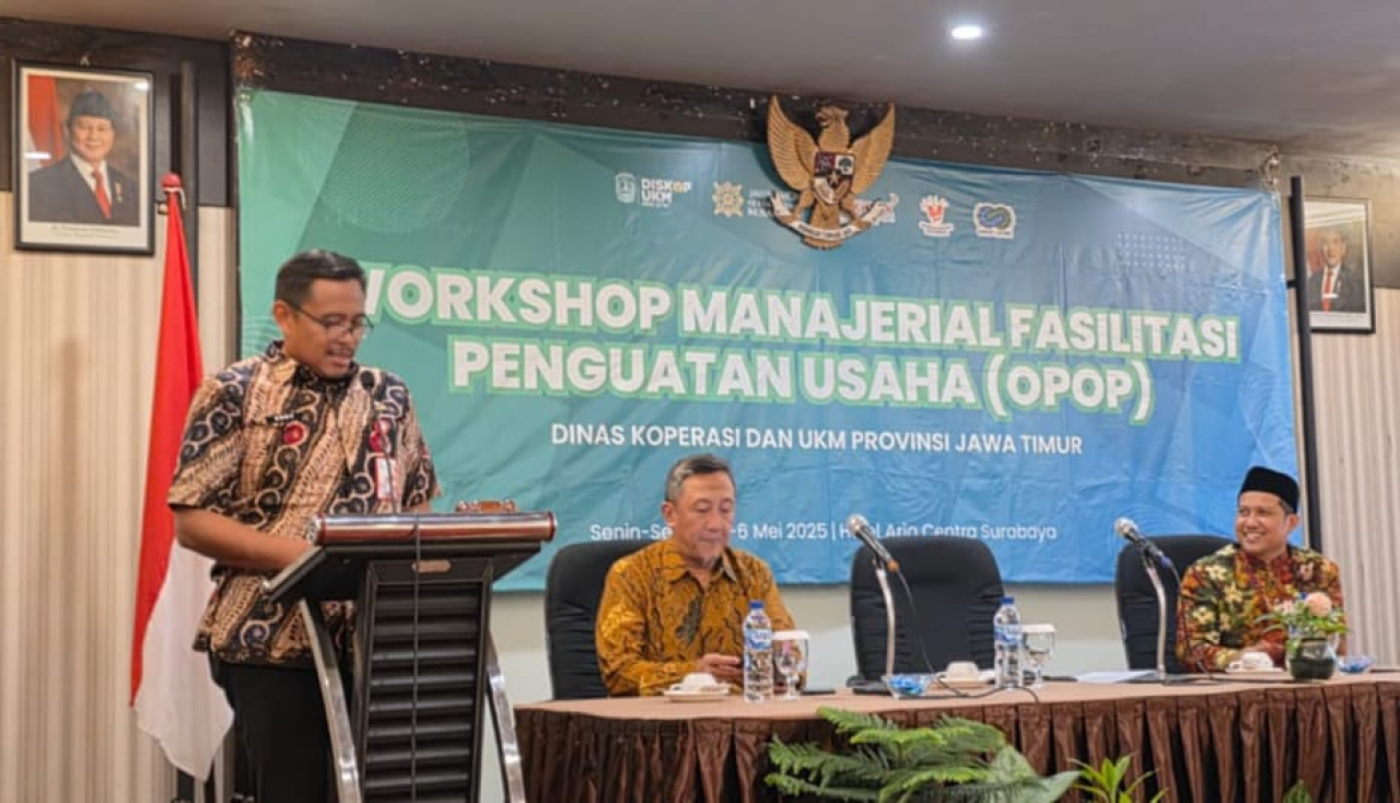 Kepala Dinas Koperasi dan UKM Provinsi Jawa Timur, Endy Alim Abdi Nusa pada Workshop Manajerial Fasilitasi Penguatan Usaha bagi pelaku program One Pesantren One Product