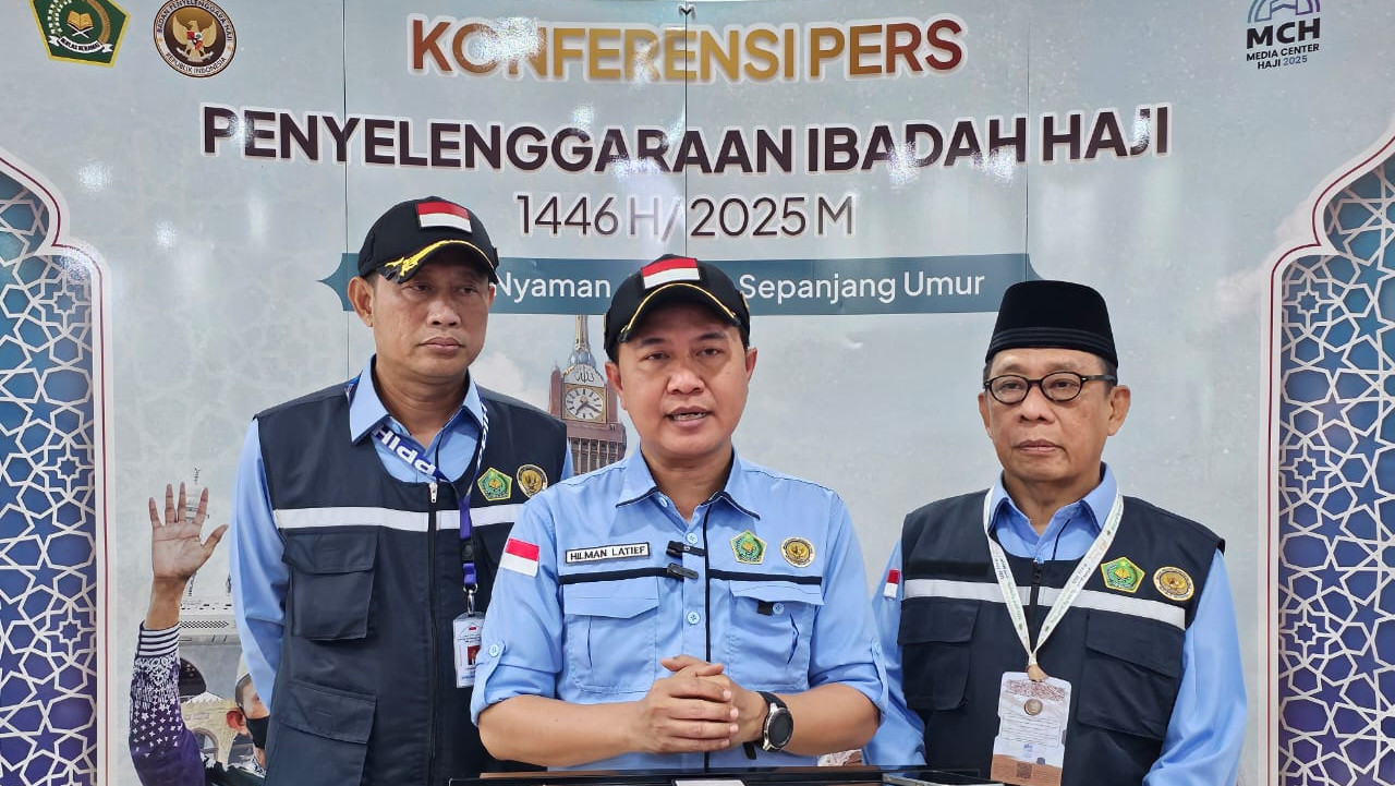Konferensi Pers Dirjen PHU Hilman Latief