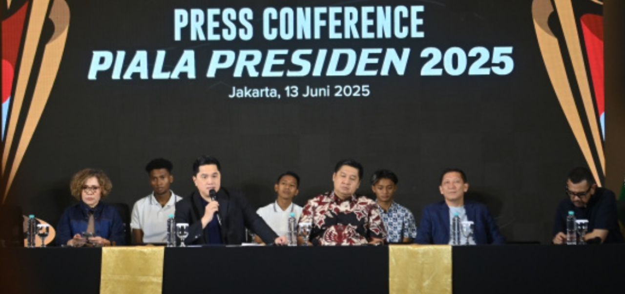 Ketua Umum PSSI, Erick Thohir seusai menggelar press conference Piala Presiden 2025 di Menara Danareksa, Jakarta, pada Jumat (13/6)