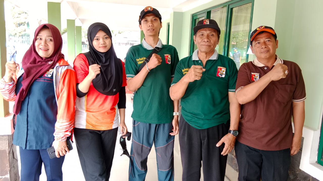 tim dan pelatih menembak Kabupaten Sidoarjo Pekan Olahraga Provinsi (Porprov) Jawa Timur IX-2025