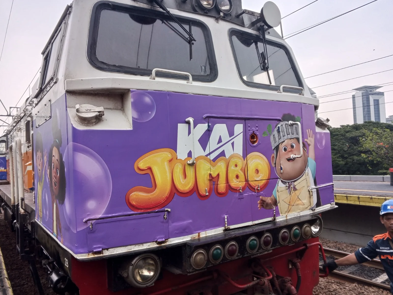 Karakter Jumbo Ramaikan Perjalanan Kereta Api, Kolaborasi KAI dan Visinema Dukung Industri Kreatif Lokal