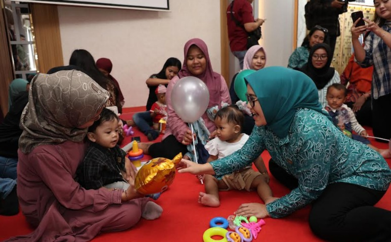 Pemkot Surabaya kembali mengerahkan energi kolektifnya untuk menjawab persoalan klasik yang mengancam masa depan anak-anak: stunting