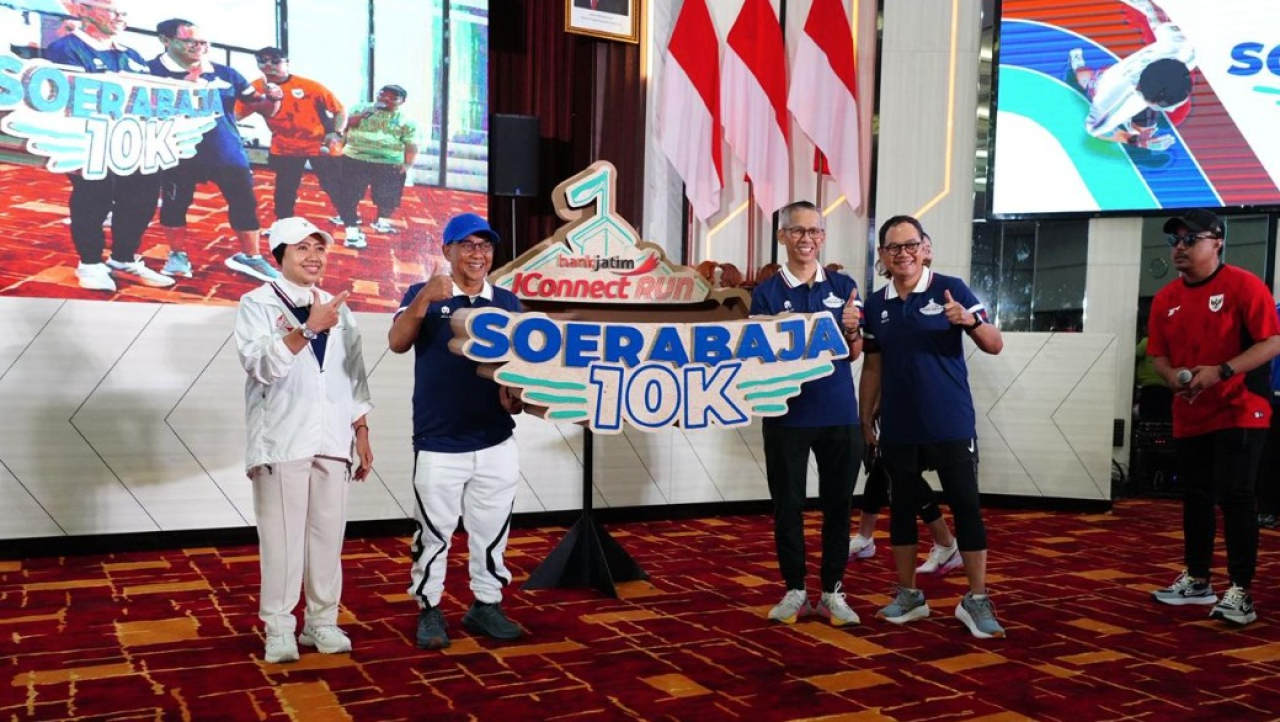 Bank Jatim JConnect Run Soerabaja 10K dirancang bukan sekadar sebagai ajang kompetisi olahraga, namun juga sebagai strategi pengembangan sport tourism di Surabaya.