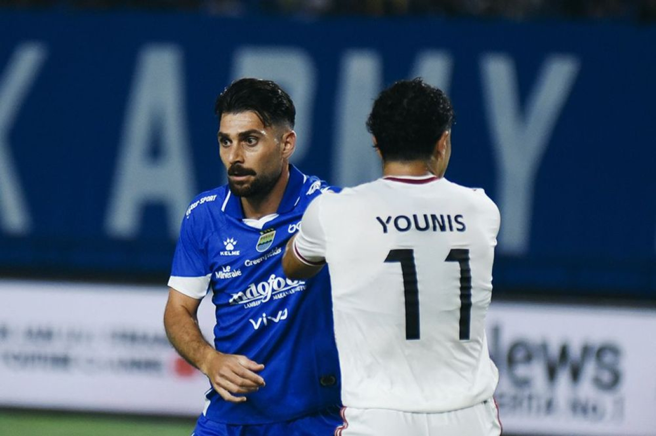 Frans Dhia Putros. Pemain belakang anyar PERSIB