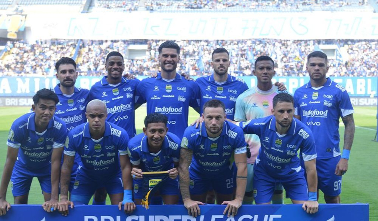 Persib Bandung akan memulai perjalanan tandangnya di ajang Super League 2025/26 dengan menantang tuan rumah Persijap Jepara di Stadion Gelora Bumi Kartini