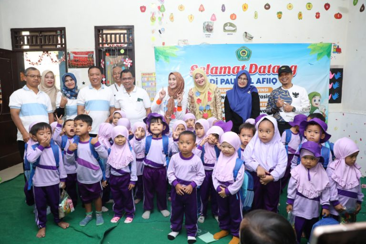Suasana keceriaan menyelimuti ruang kelas sederhana di PAUD Al Afiiq, Desa Kismobudoyo, Kecamatan Banaran, Kabupaten Boyolali, Jumat (29/8/2025).