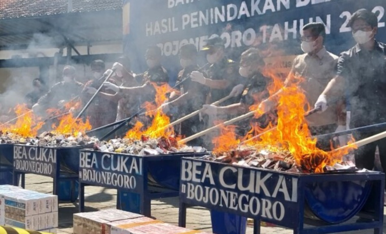 8,5 Juta Batang Rokok Ilegal Dimusnahkan, Cukai Rp6,3 Triliun Menguap