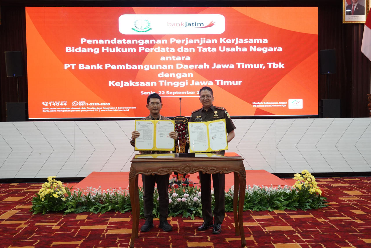 Perkuat Perlindungan Hukum di Bidang Perdata dan Tata Usaha Negara, Bank Jatim dan Kejati Jatim Tandatangani Perjanjian