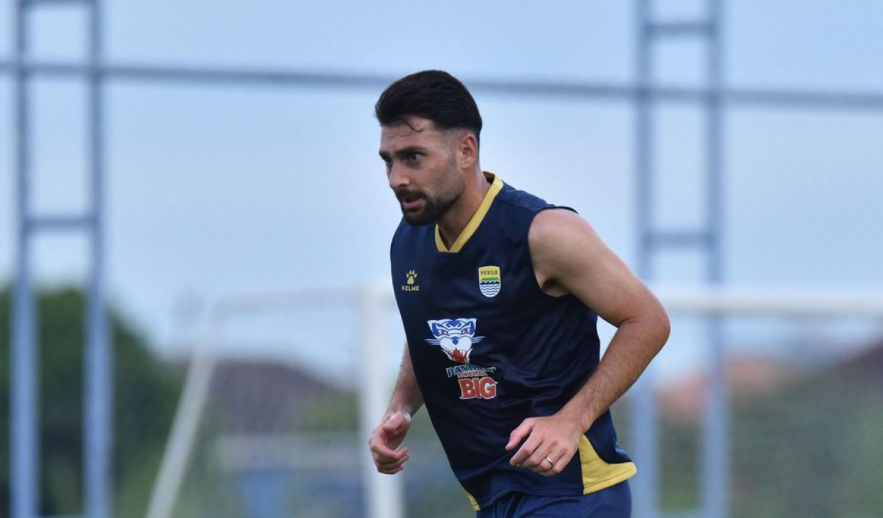 Misi Gengsi PERSIB di Negeri Gajah Putih