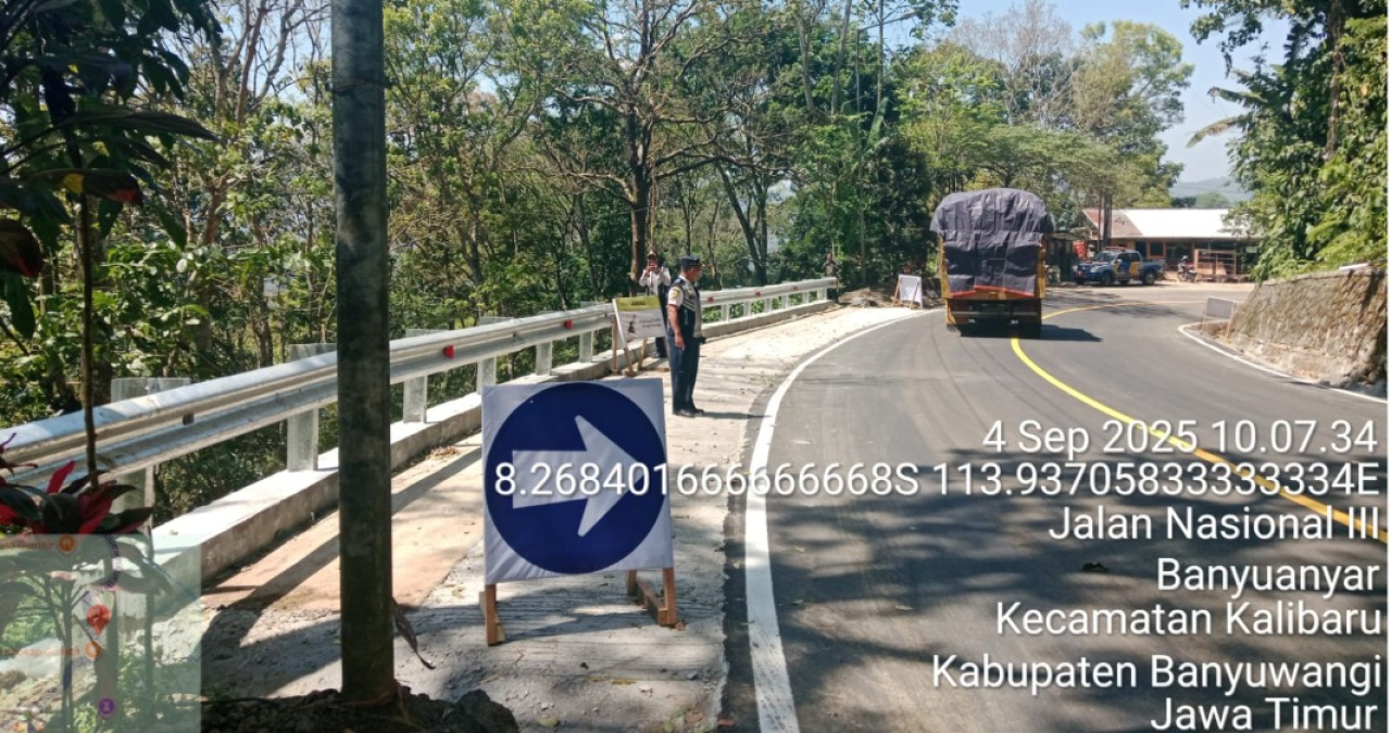 Jalur Gumitir Dibuka Lebih Cepat, Khofifah: Ekonomi Warga Tapal Kuda Bisa Segera Bangkit