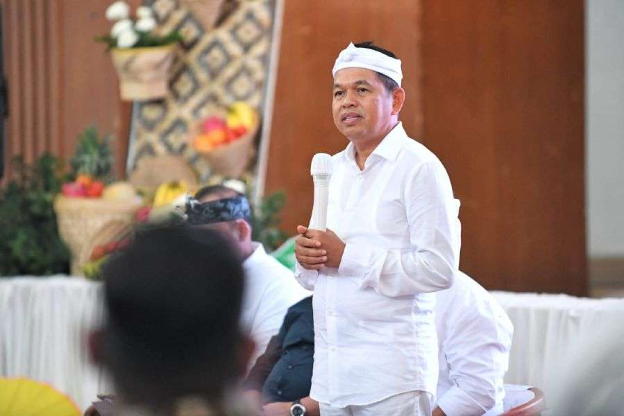 Puluhan Ribu Warga Jabar Serbu Aplikasi “Nyari Gawe”, KDM Minta Data Penerimaan Terus Diperbarui