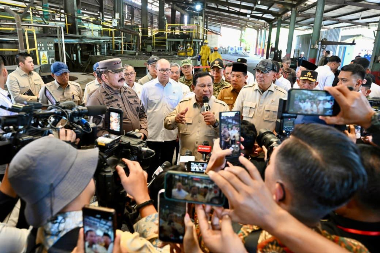 Read more: https://setkab.go.id/presiden-prabowo-saksikan-penyerahan-aset-rampasan-negara-ke-pt-timah/
