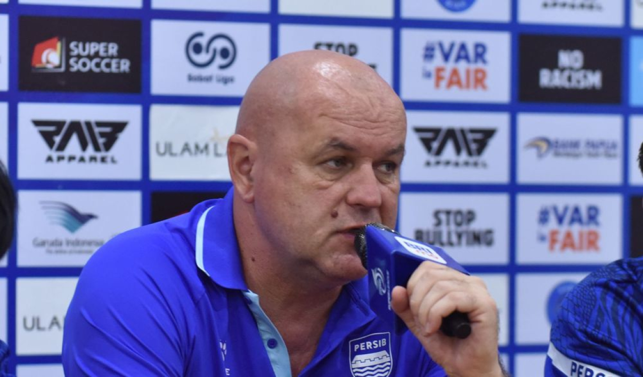 PERSIB Bungkam PSBS Biak 3-0, Bojan Hodak Puas tapi Belum Sepenuhnya Lega