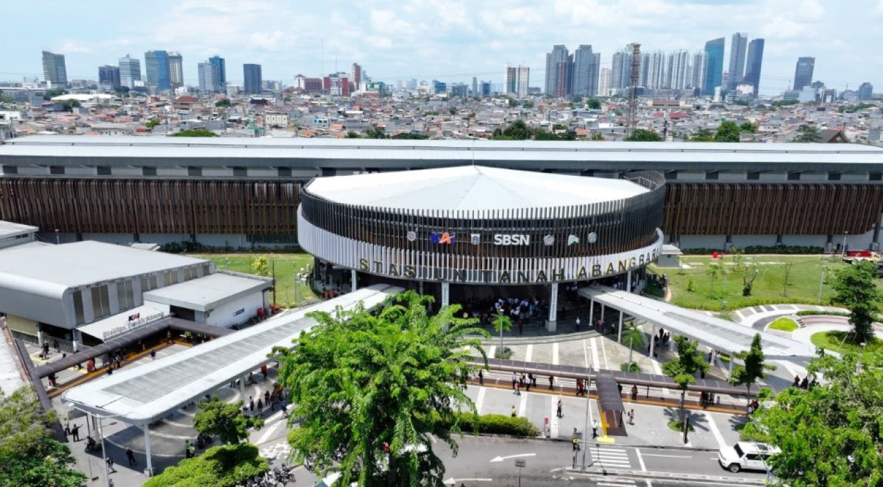 Wajah baru Presiden Stasiun Tanah Abang Baru, Jakarta yang diresmikan oleh Presiden Prabowo Subianto pada Selasa, 4 November 2025. Foto: BPMI Setpres/Citra