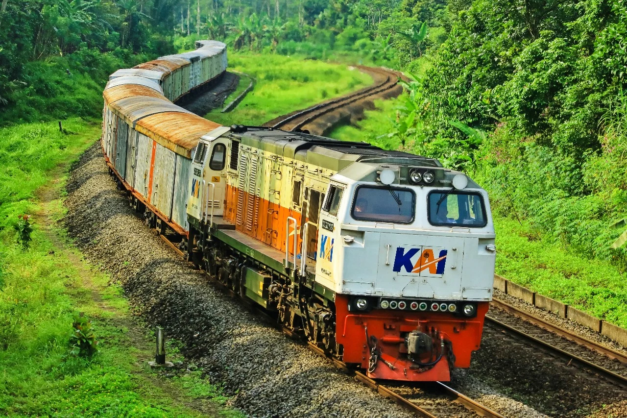 KAI Perkuat Distribusi Komoditas Perkebunan Jelang Nataru 2025/2026