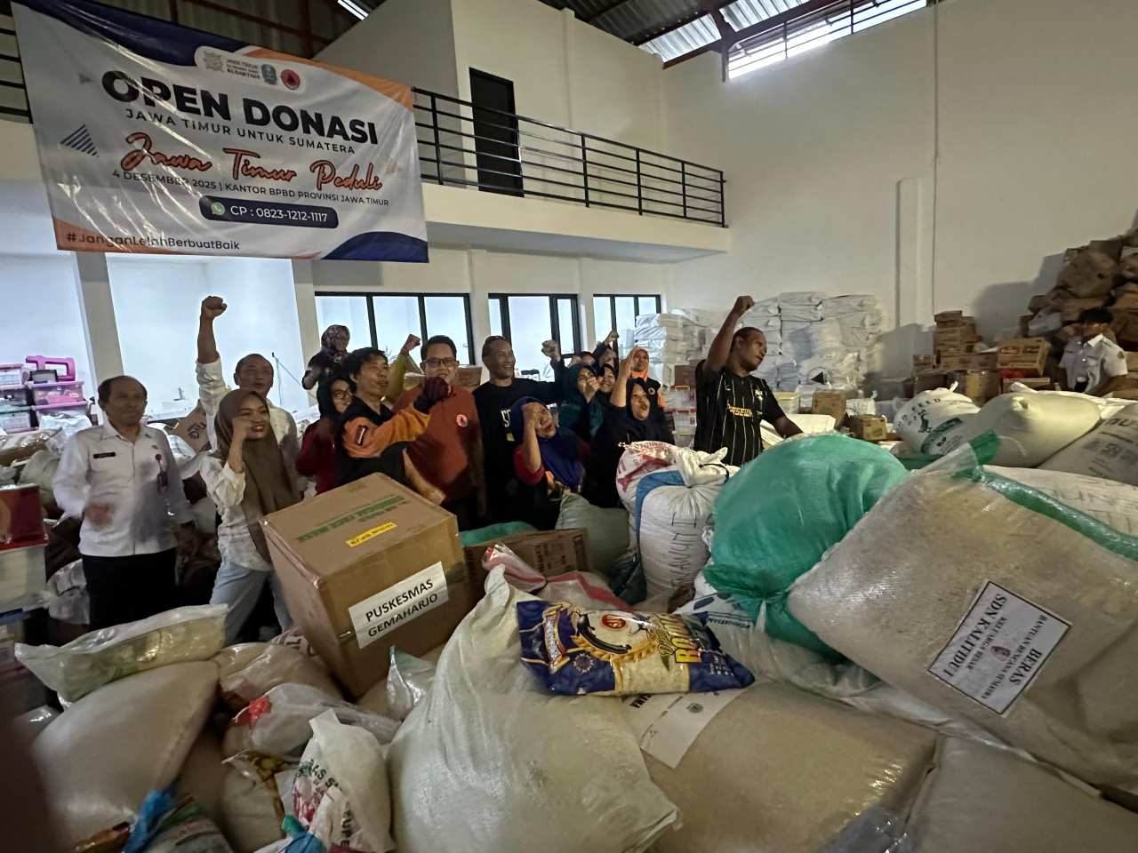 BPBD Kirim Bantuan Pemprov-Warga Jatim ke Sumatera