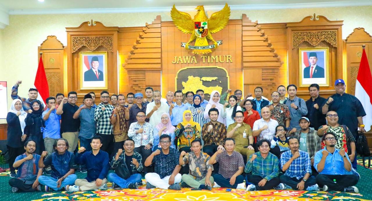 Padat Agenda dan Diplomasi Jadwal, Khofifah–Emil Perkuat Sinergi dengan Wartawan Grahadi