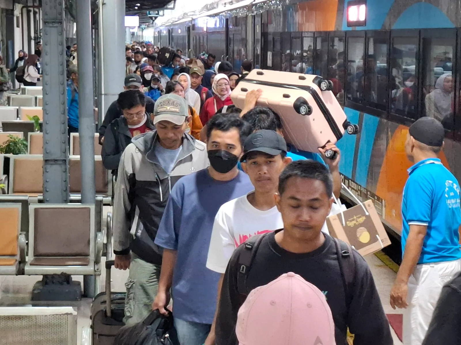 KAI Mulai Jual Tiket Mudik Lebaran 2026, Puluhan Ribu Kursi Sudah Terpesan