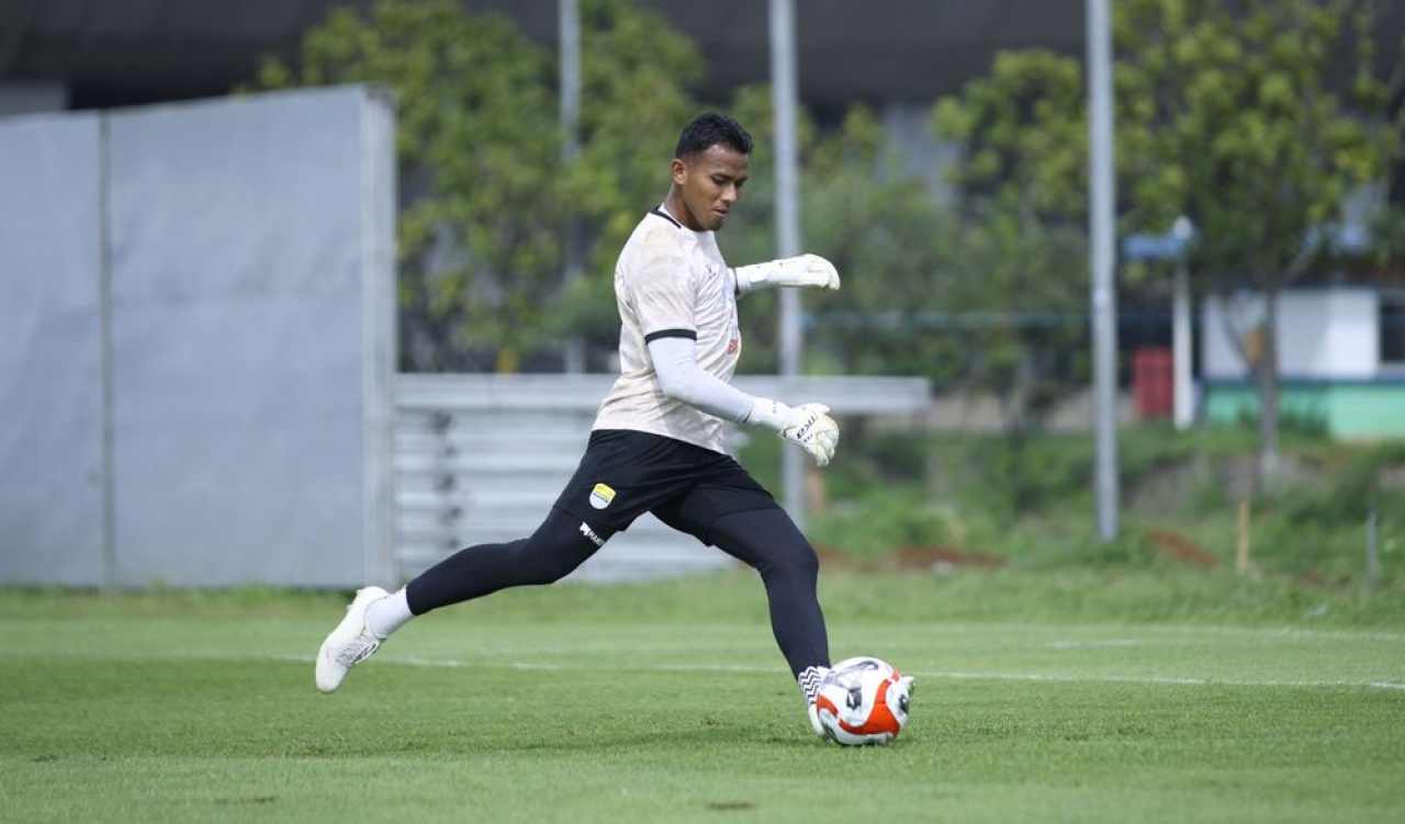 Teja Paku Alam Siap Jadi Benteng Terakhir PERSIB di Kediri