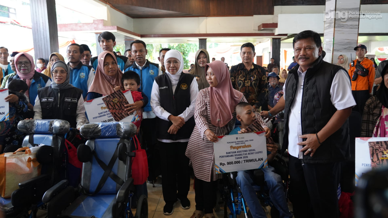 Pemprov Jatim Salurkan Bansos Rp8,7 Miliar di Nganjuk, Dorong Penguatan Ekonomi Warga Saat Ramadan