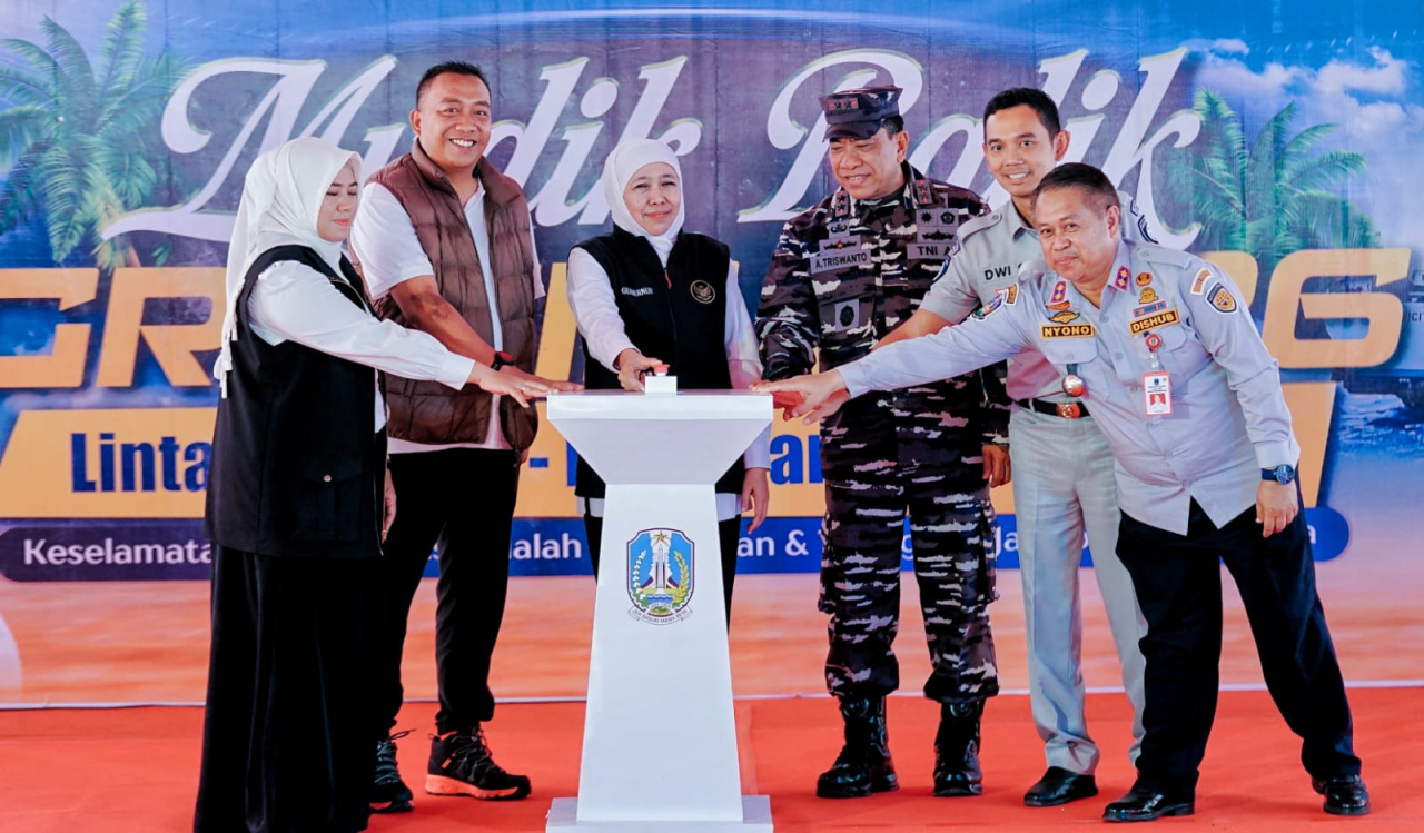 Pemprov Jatim Lepas Kapal Mudik Gratis ke Pulau Raas dan Sapudi, Khofifah: Warga Harus Pulang dengan Aman