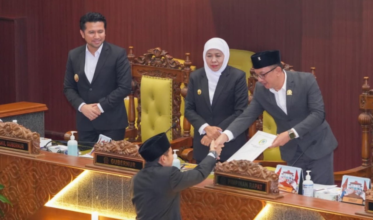 LKPJ 2025 Dinilai Layak, Khofifah Indar Parawansa Apresiasi Pansus DPRD Jatim