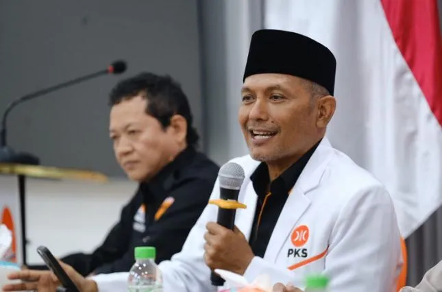 PKS Jatim Beasiswai Kader Jadi Advokat, Siap Beri Bantuan Hukum Gratis
