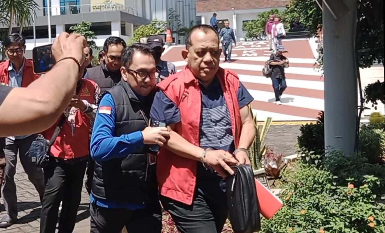 Tersandung Kasus Hukum, Kadis ESDM Jatim Aris Mukiyono Dinonaktifkan Sementara, Hak Keuangan Dipangkas